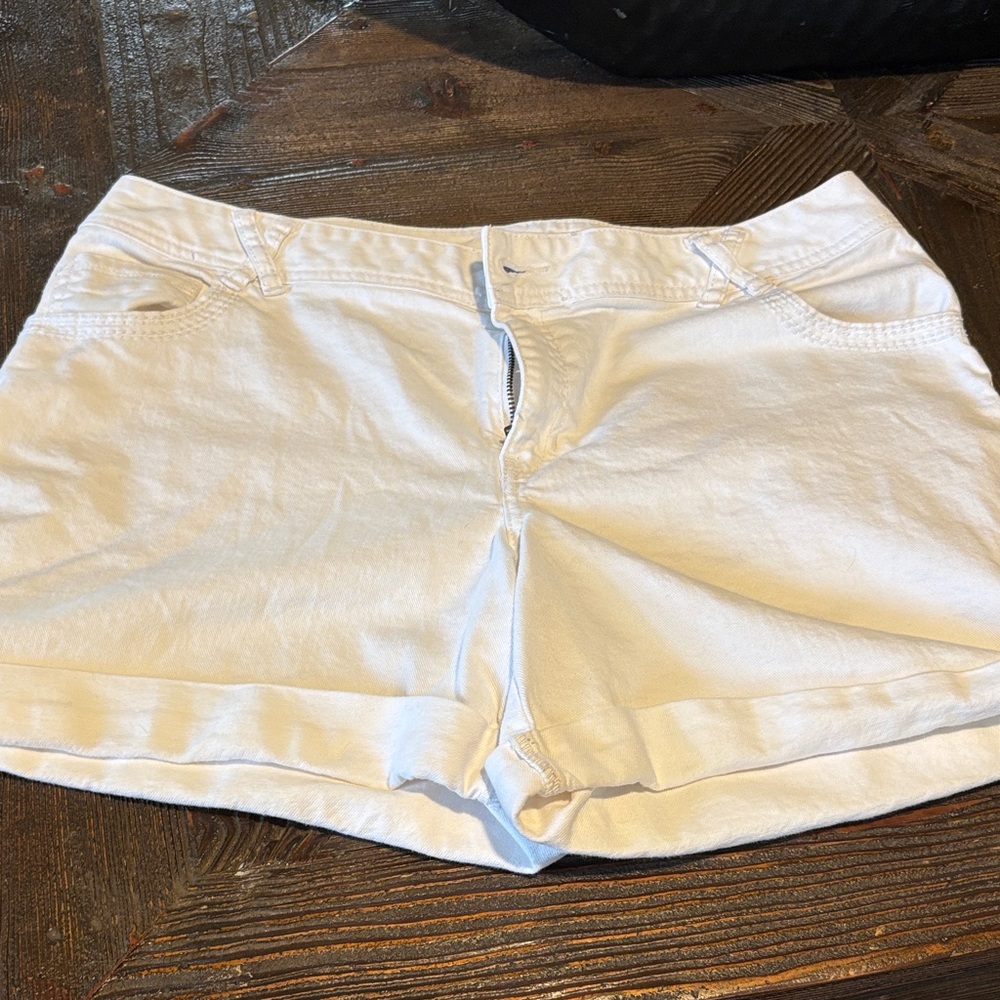 Lane Bryant White Denim Short Shorts - Picture 11 of 12